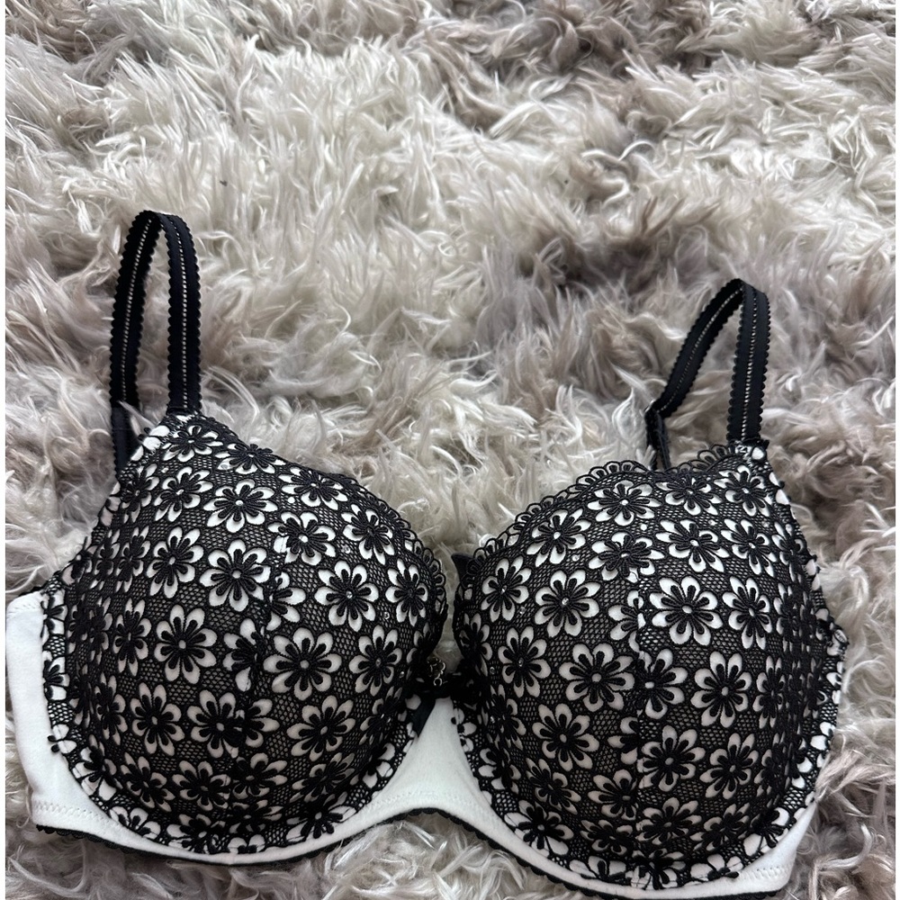 Victorias Secret Bra